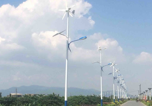 風(fēng)光互補(bǔ)路燈廠家目前做的比較好有哪些？