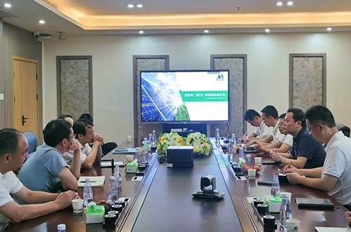 廈門市委常委、常務(wù)副市長黃曉舟一行蒞臨邁貝特指導(dǎo)工作