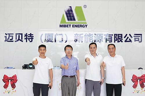 福建省新能源科技產(chǎn)業(yè)促進(jìn)會(huì)會(huì)長(zhǎng)李寧、秘書(shū)長(zhǎng)孫閩兆蒞臨邁貝特交流