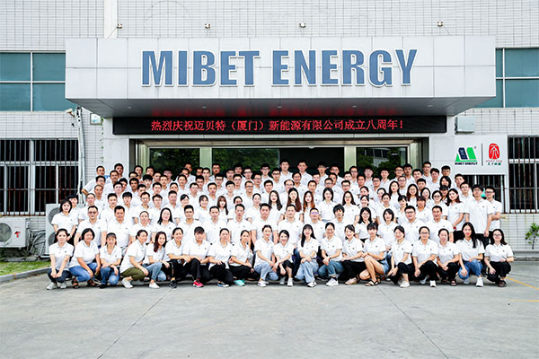 合影.jpg 合影.jpg