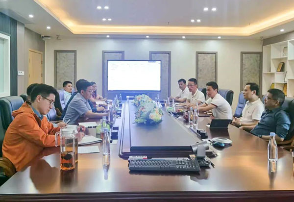 集美區(qū)副區(qū)長(zhǎng)曾勝軍蒞臨邁貝特指導(dǎo)工作