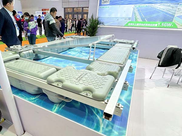邁貝特濟南展水上光伏系統(tǒng)